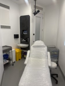 Working as an independent practitioner within Beautiform Medical Aesthetics 
